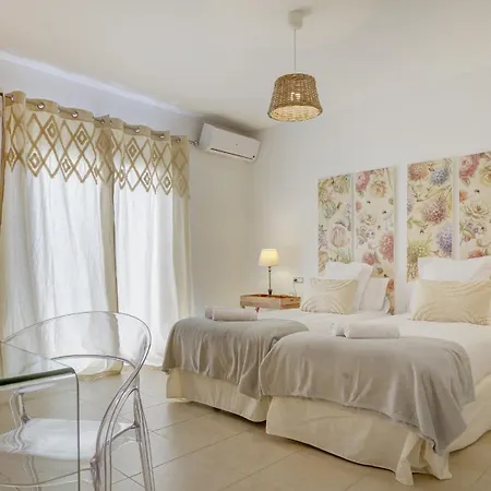 Villa Mares *